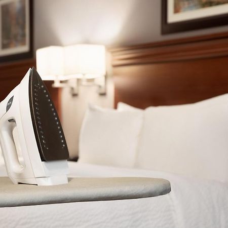 Days Inn By Wyndham Hamilton - Downtown Екстер'єр фото
