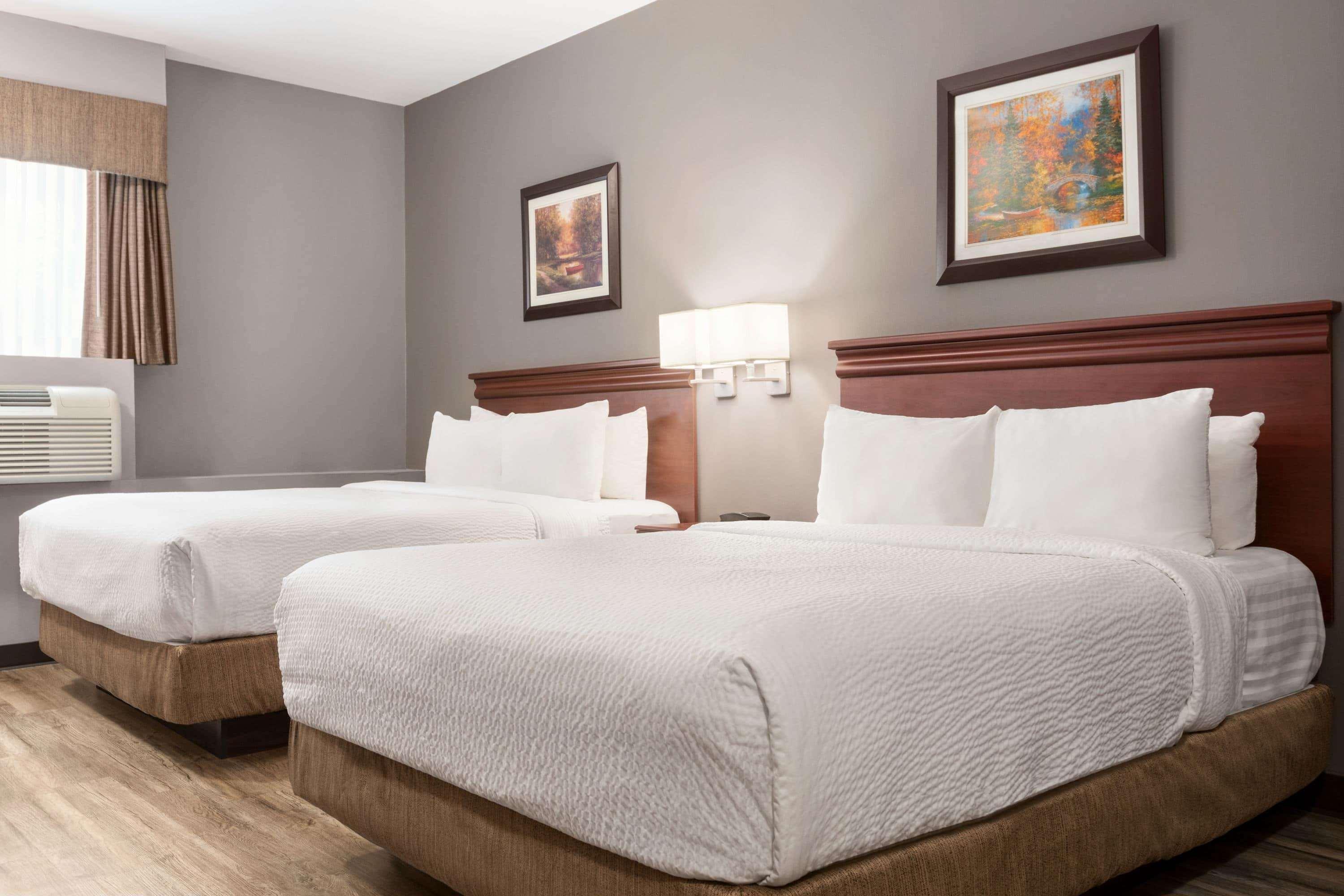 Days Inn By Wyndham Hamilton - Downtown Екстер'єр фото