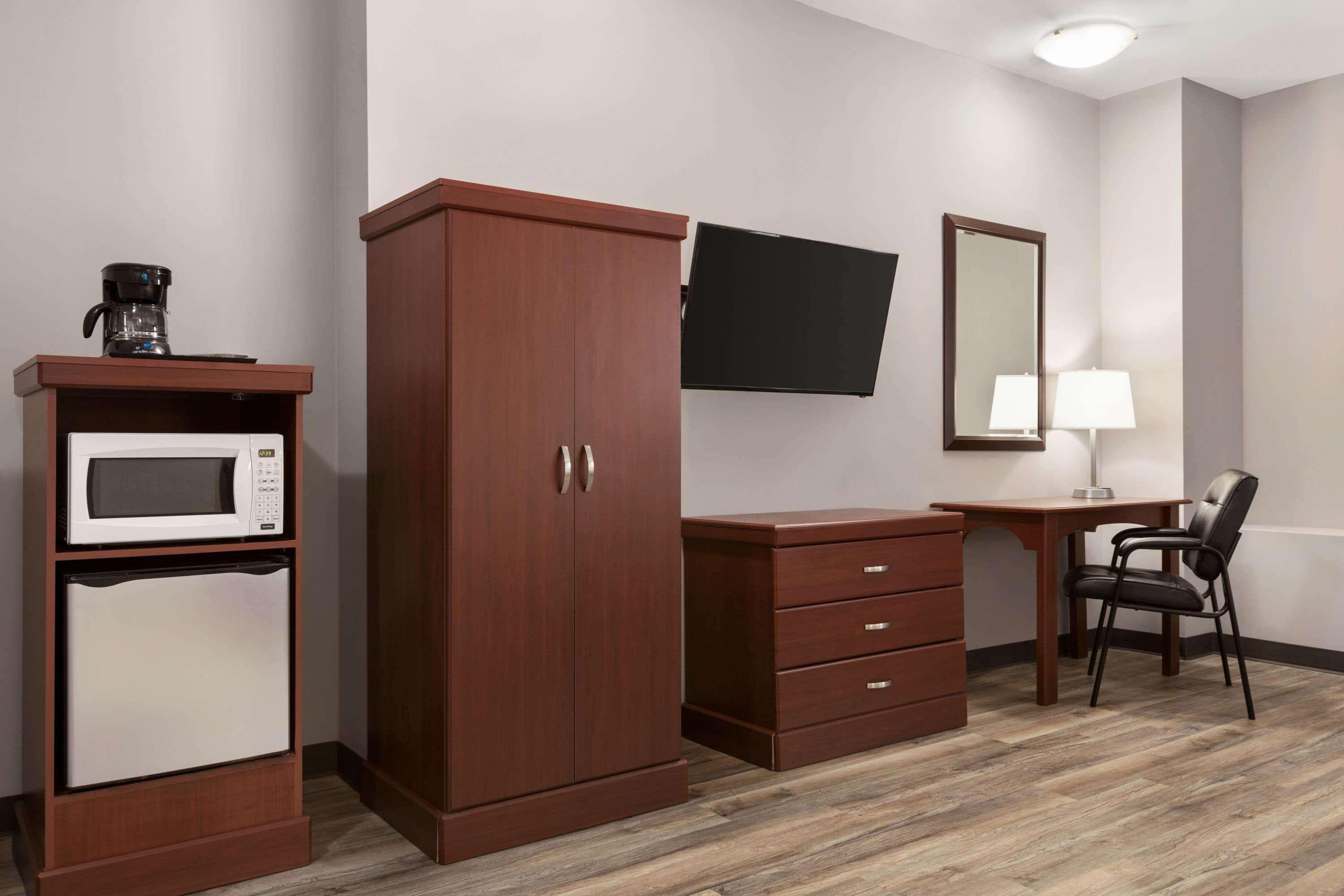Days Inn By Wyndham Hamilton - Downtown Екстер'єр фото